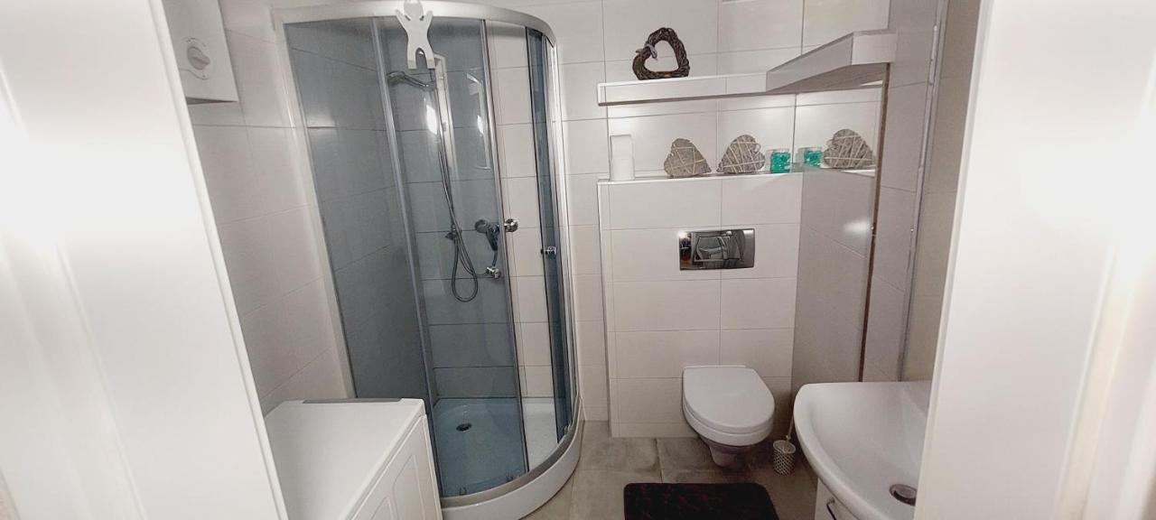 Central Apartments Dluga 1 กดัญสก์ ภายนอก รูปภาพ